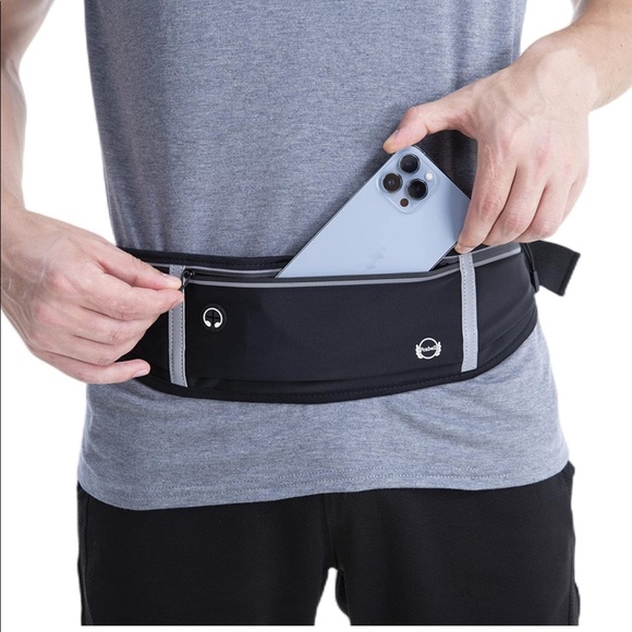 NEW! Running Belt Slim Fit Three Bounce-free Zip Pockets Reflective Black - Picture 3 of 12